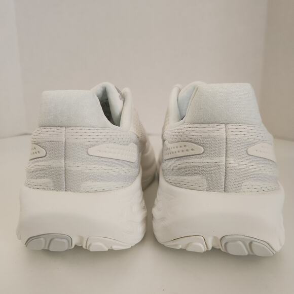 New Balance Women's Fresh Foam X 1080 V13 Running Shoe, White/, 6.5 wide - Picture 5 of 10